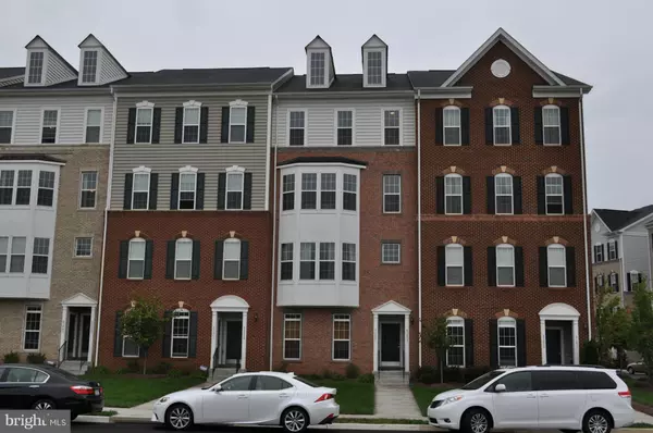 43835 CENTERGATE DR, Ashburn, VA 20148