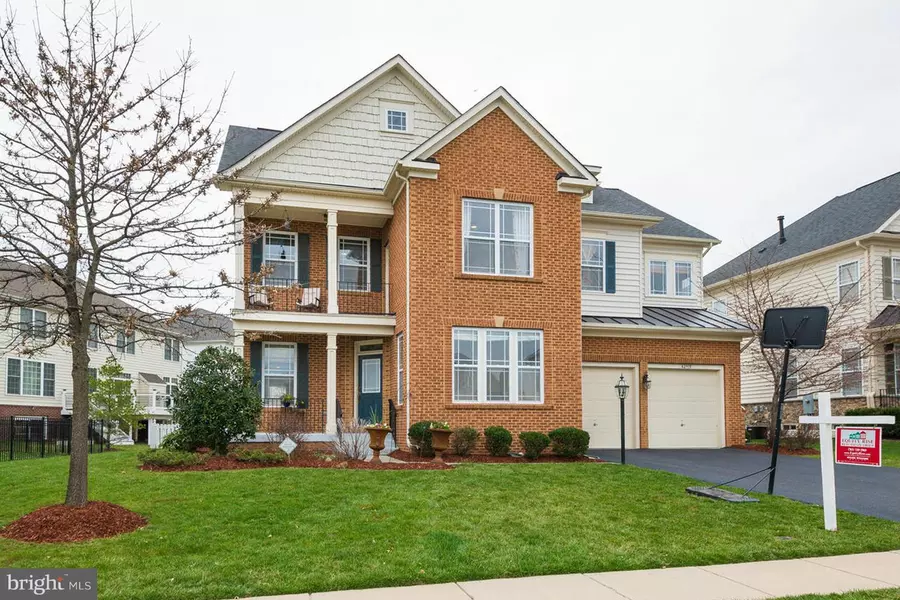 42918 CONQUEST CIR, Ashburn, VA 20148