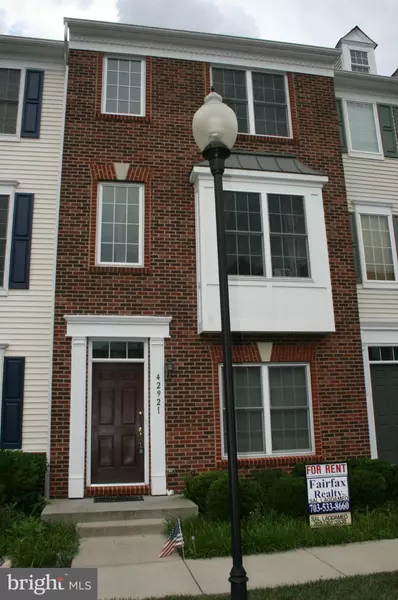 42921 MCCOMAS TER #62D, Chantilly, VA 20152