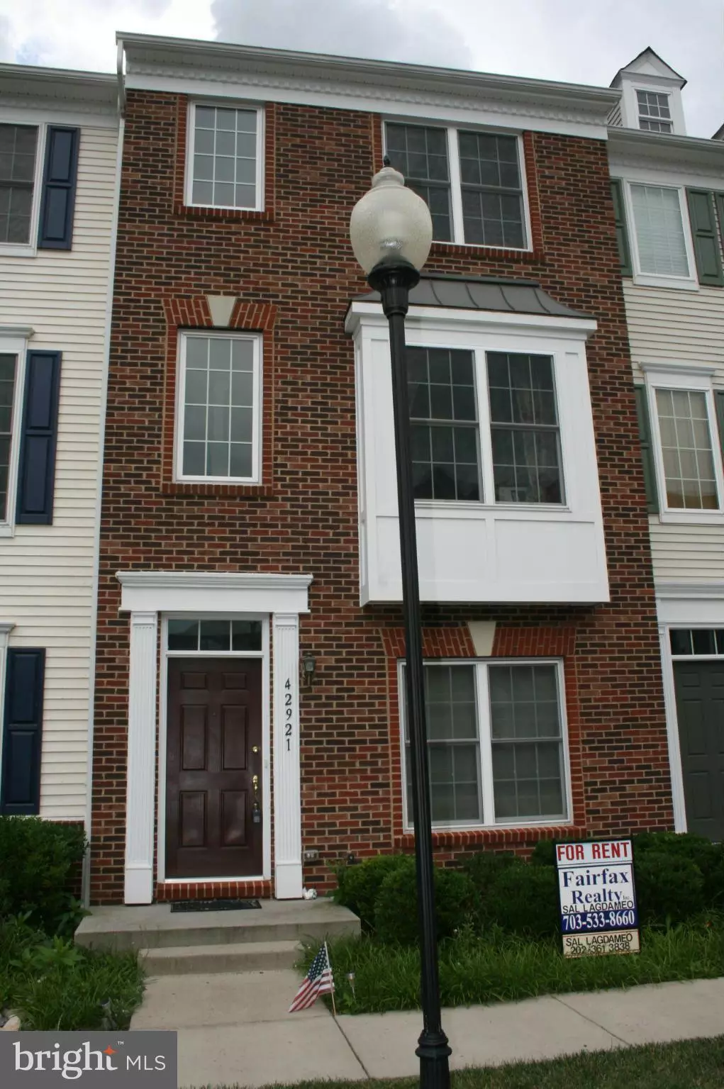 Chantilly, VA 20152,42921 MCCOMAS TER #62D