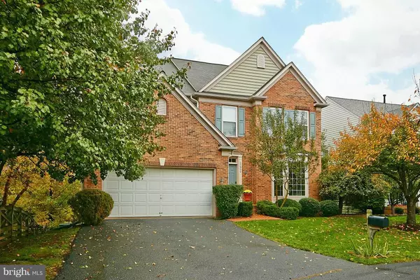 25990 ROSE LN, Chantilly, VA 20152