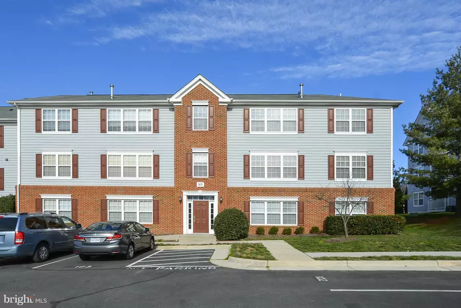 513 CONSTELLATION SQ SE #F, Leesburg, VA 20175