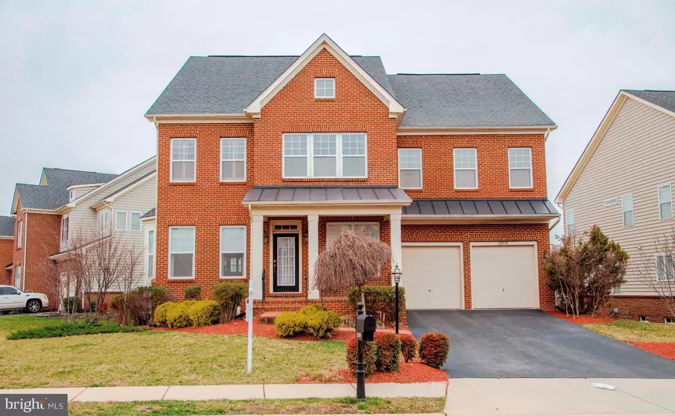 42939 CONQUEST CIR, Ashburn, VA 20148