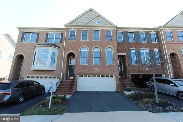 25816 COMMONS SQ, Chantilly, VA 20152