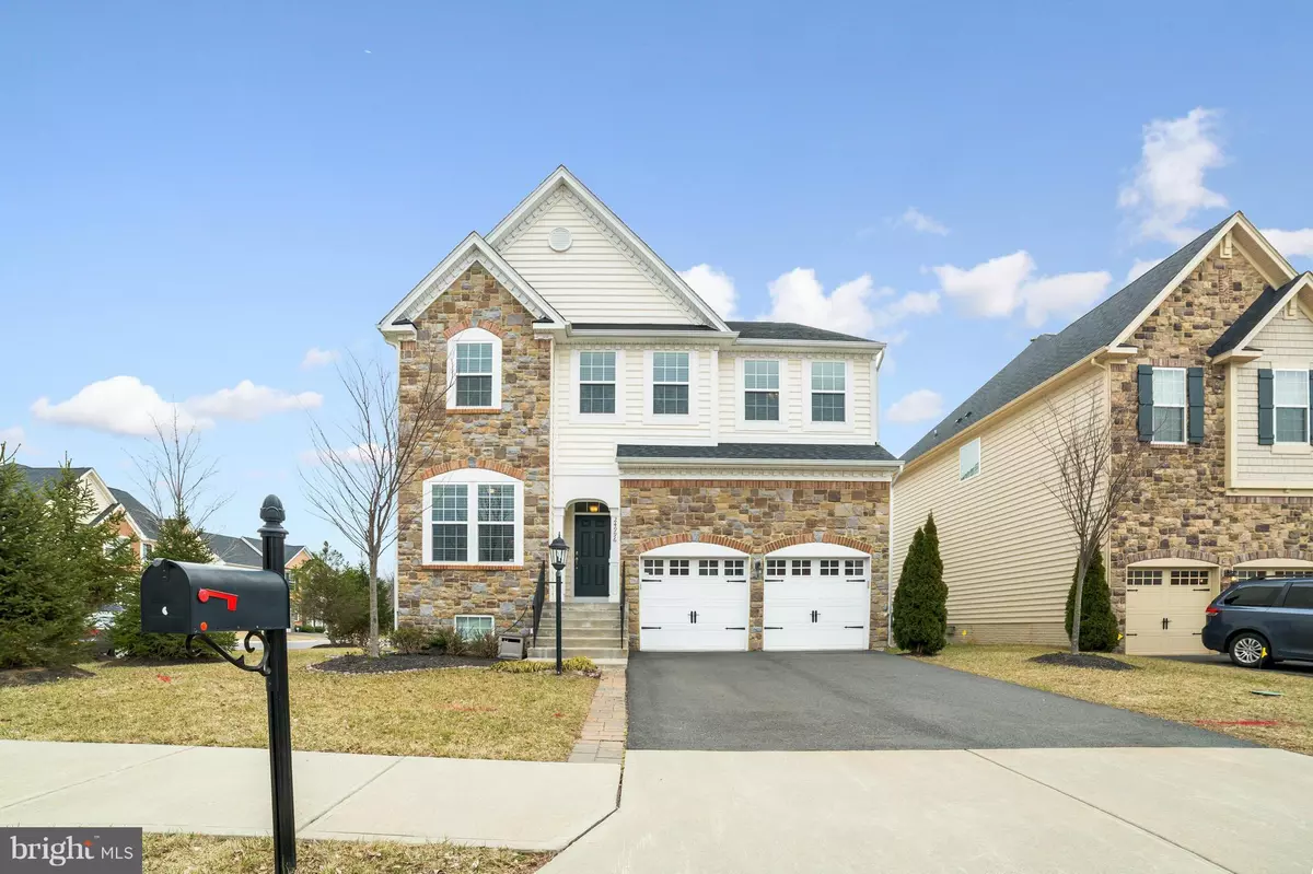 Chantilly, VA 20152,24996 VIRGINIA PINE CT