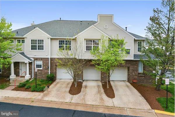 Ashburn, VA 20147,45070 BRAE TER #201