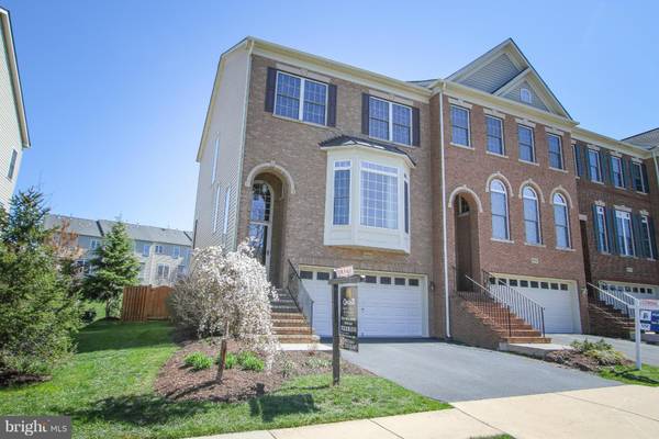 25814 COMMONS SQ, Chantilly, VA 20152