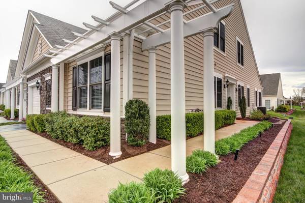 44394 MALTESE FALCON SQ, Ashburn, VA 20147