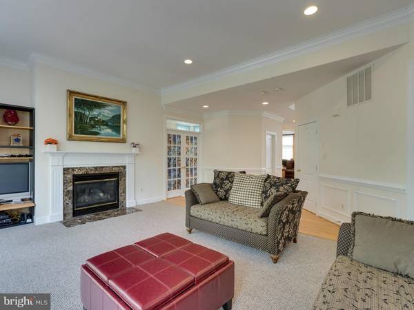 Ashburn, VA 20148,22986 FALCON RIDGE CT