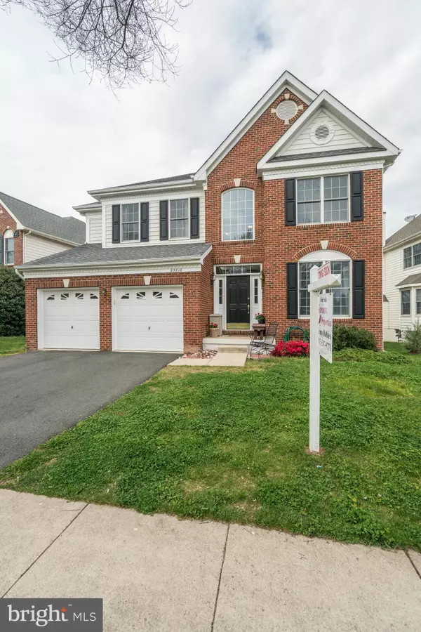 Chantilly, VA 20152,25810 DONEGAL DR