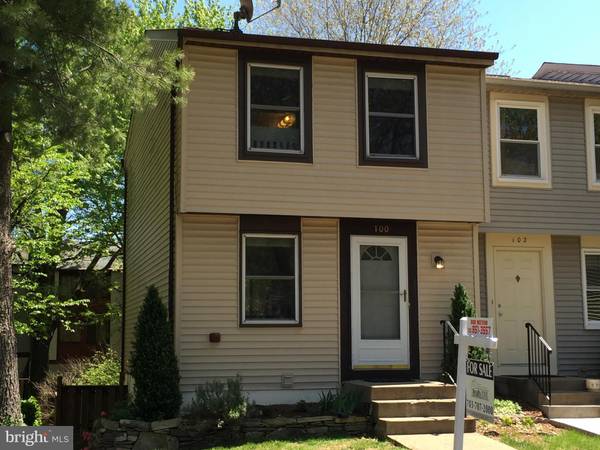 100 CHARING CT, Sterling, VA 20164