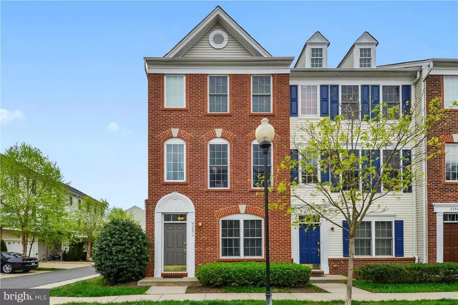 42873 PAMPLIN TER, Chantilly, VA 20152