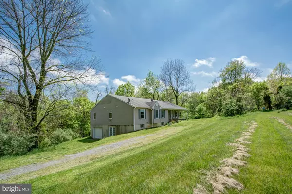 Lovettsville, VA 20180,11734 ARMISTEAD FILLER LN