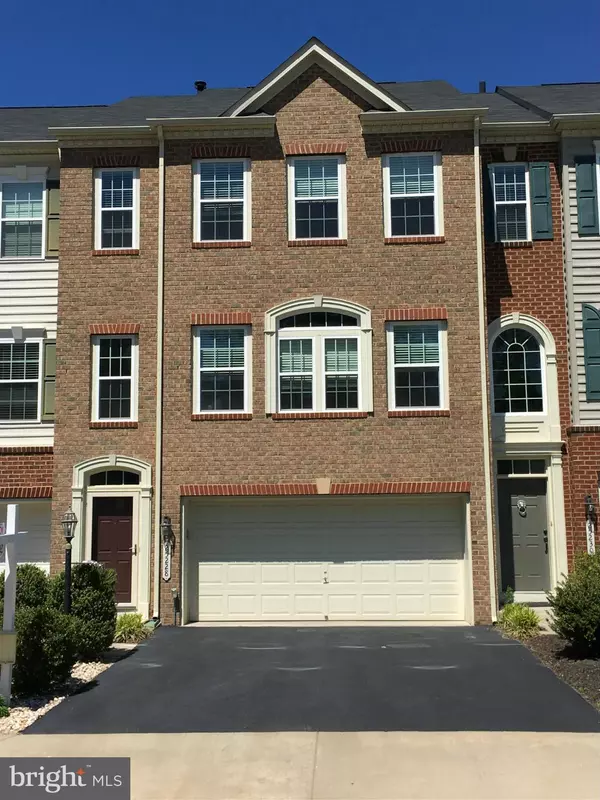 Chantilly, VA 20152,25228 BEACH PL