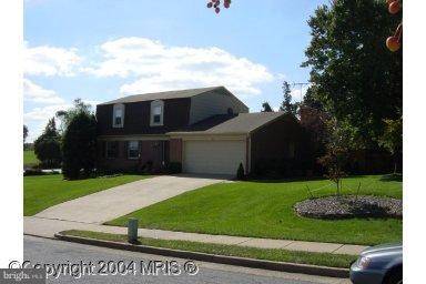 1 COUNTRY CLUB DR SW, Leesburg, VA 20175