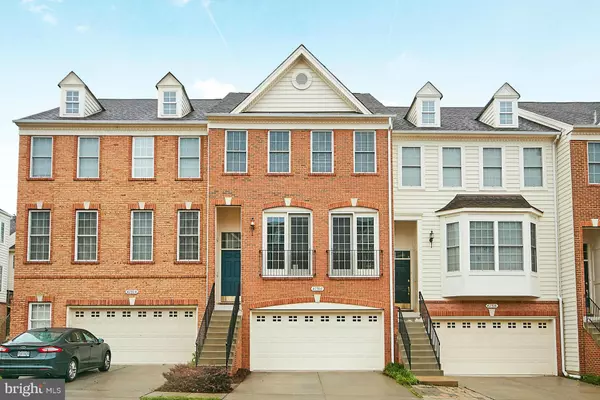 42706 SANDMAN TER, Chantilly, VA 20152