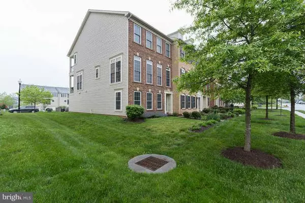 Chantilly, VA 20152,25813 MEWS TER