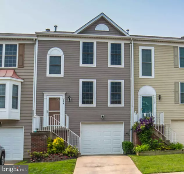 744 HETZEL TER SE, Leesburg, VA 20175