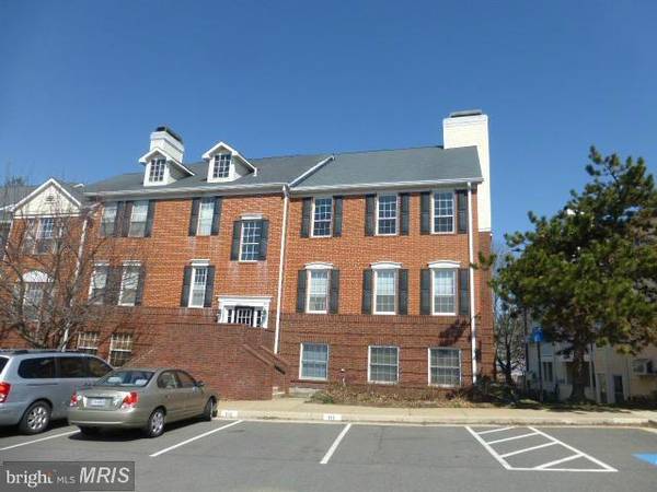 676 GATEWAY DR SE #812, Leesburg, VA 20175