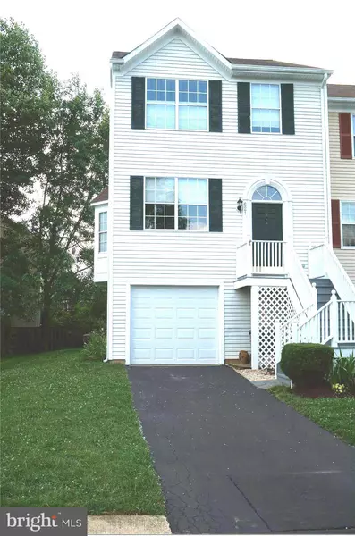 621 RADFORD TER NE, Leesburg, VA 20176