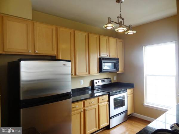 Ashburn, VA 20148,42480 ROCKROSE SQ #301