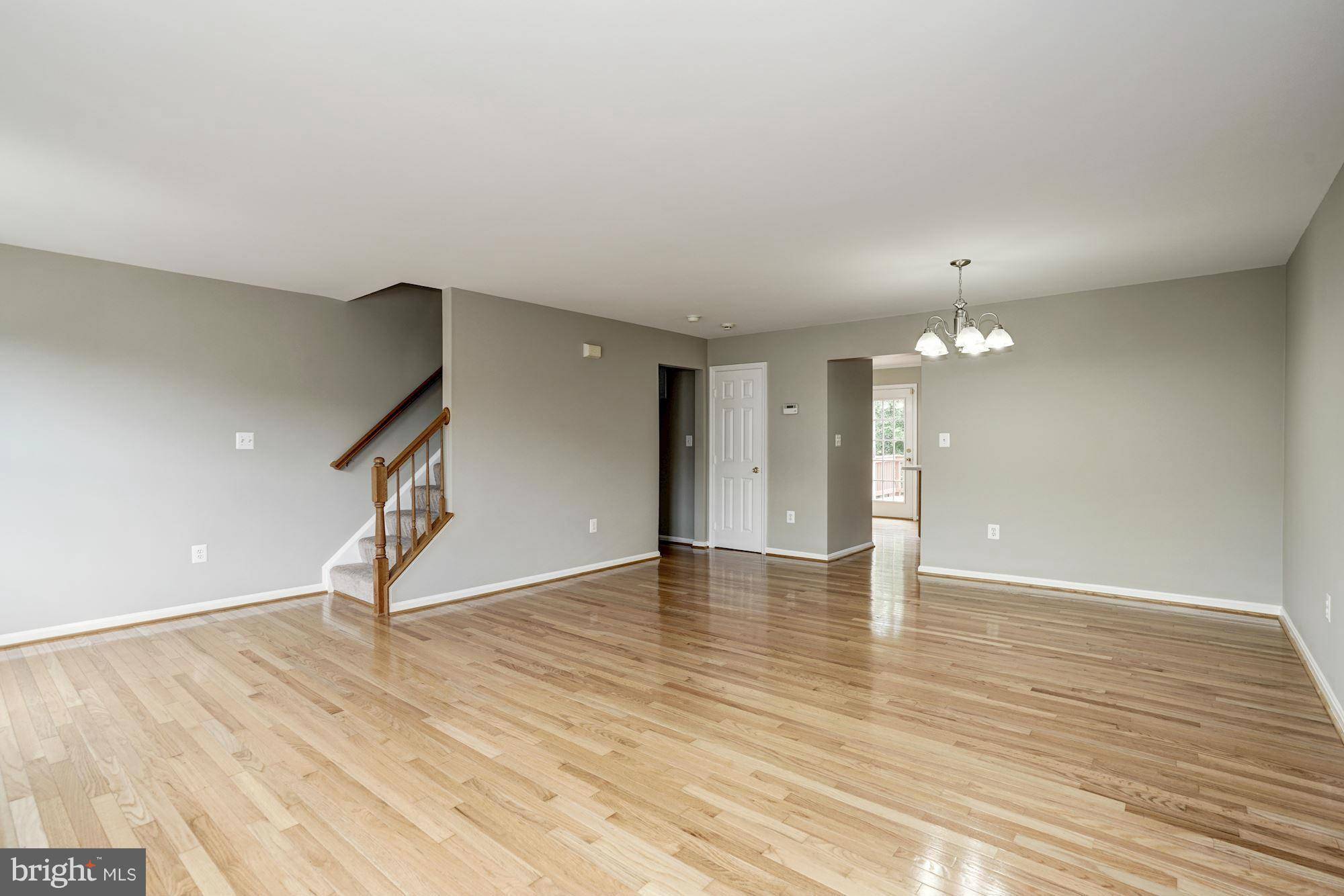 Leesburg, VA 20176,532 KALMIA SQ NE