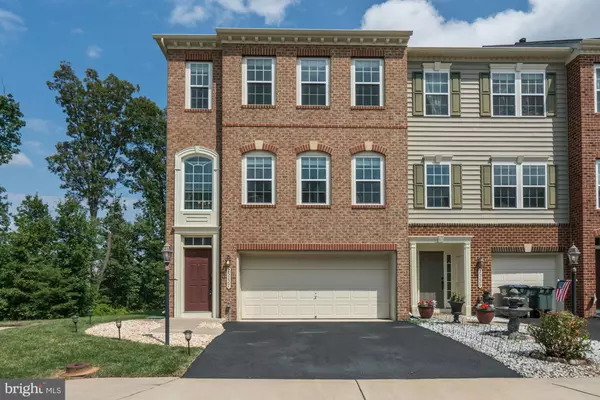 Chantilly, VA 20152,25227 BEACH PL