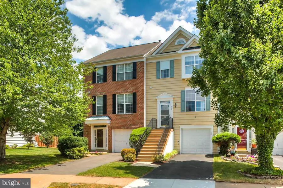 202 CONNERY TER SW, Leesburg, VA 20175