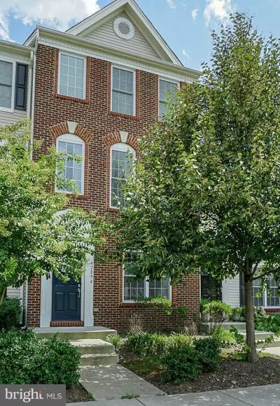 42894 CONRAD TER, Chantilly, VA 20152