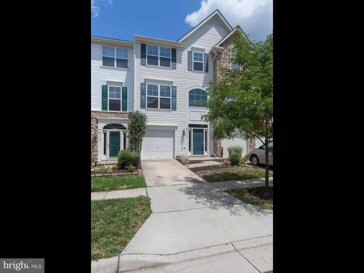 Chantilly, VA 20152,43522 JUBILEE ST