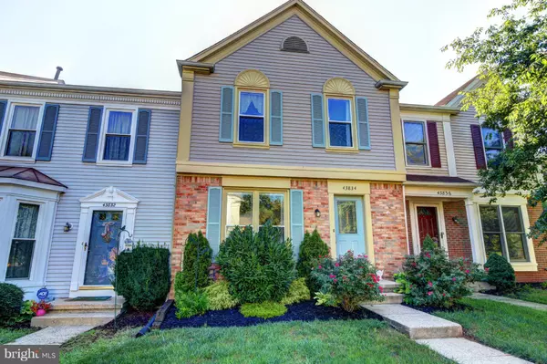 Ashburn, VA 20147,43834 LABURNUM SQ