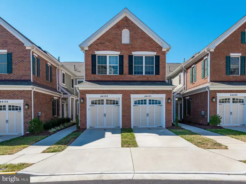 44103 PEIROSA TER #44103, Chantilly, VA 20152