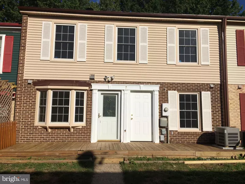 7 HANCOCK PL NE, Leesburg, VA 20176