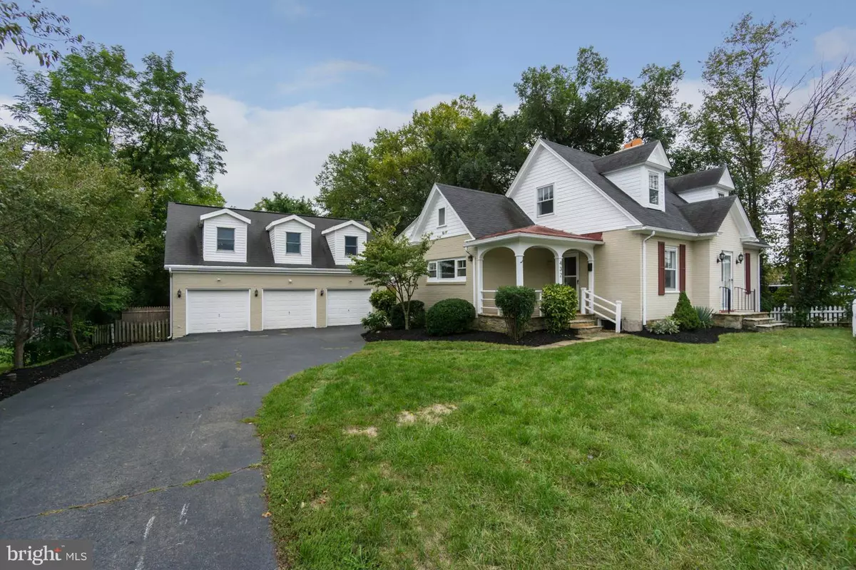 Leesburg, VA 20175,432 KING ST S