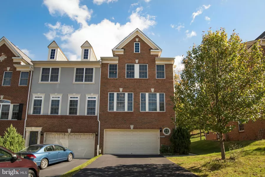 20306 CENTER BROOK SQ, Sterling, VA 20165