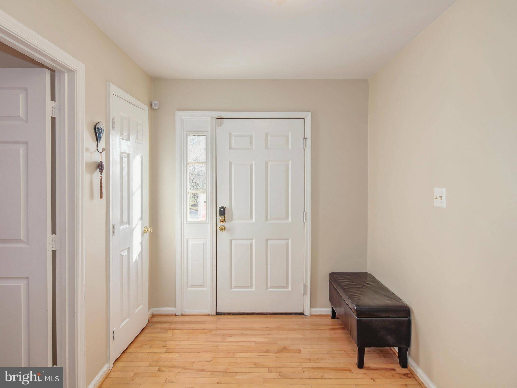 Ashburn, VA 20147,44140 MISTLETOE TER