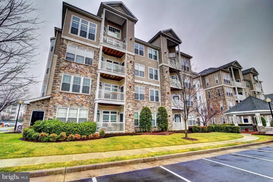 506 SUNSET VIEW TER SE #301, Leesburg, VA 20175