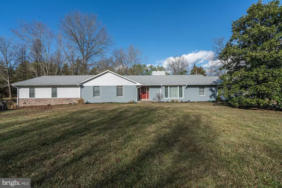 25443 PEACH ORCHARD LN, Aldie, VA 20105