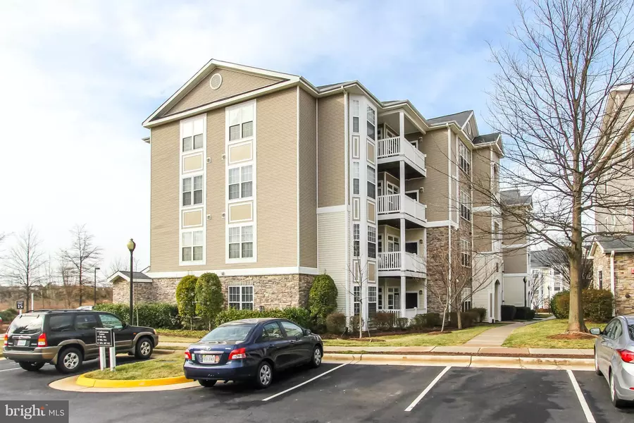 512 SUNSET VIEW TER SE #108, Leesburg, VA 20175