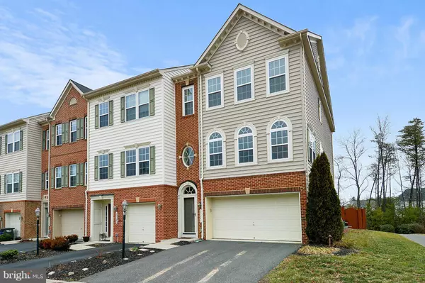 Chantilly, VA 20152,25241 BEACH PL