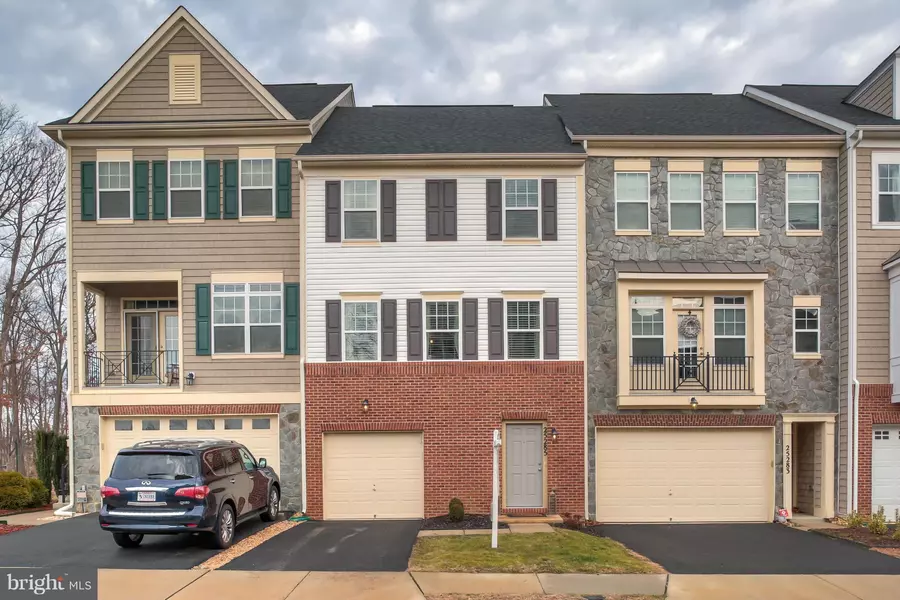 25285 DEMILTON TER, Chantilly, VA 20152