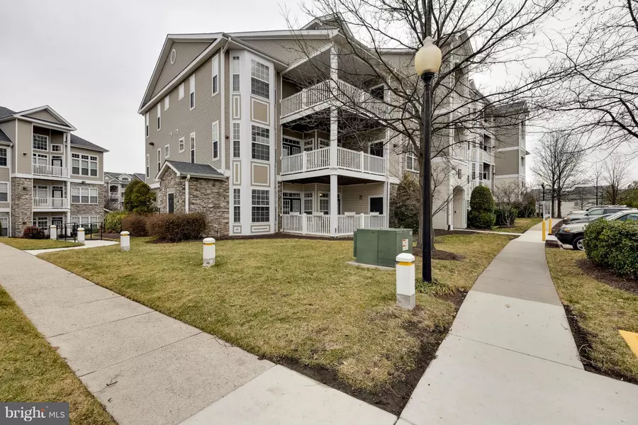 502 SUNSET VIEW TER SE #201, Leesburg, VA 20175