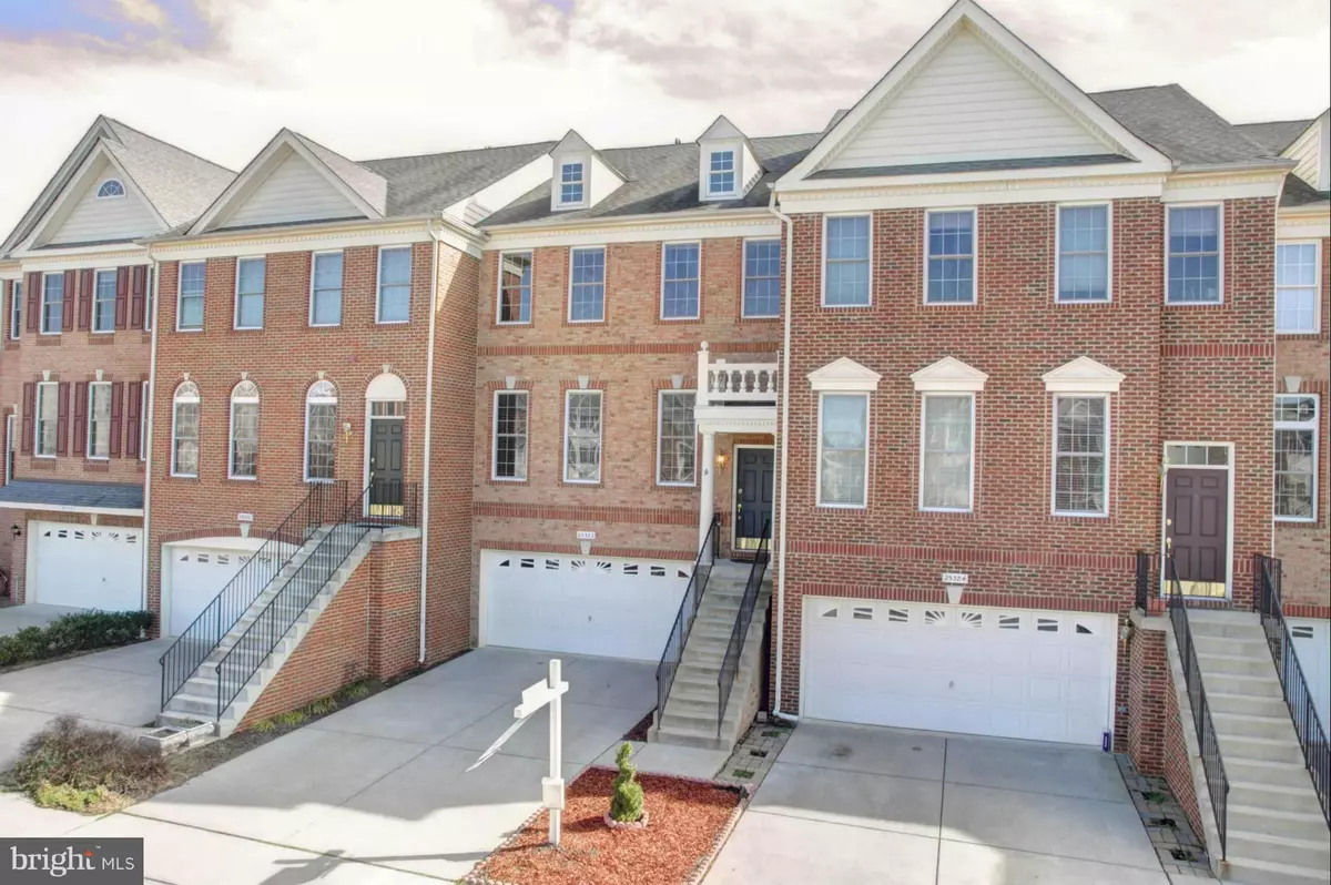 Chantilly, VA 20152,25382 WHIPPOORWILL TER