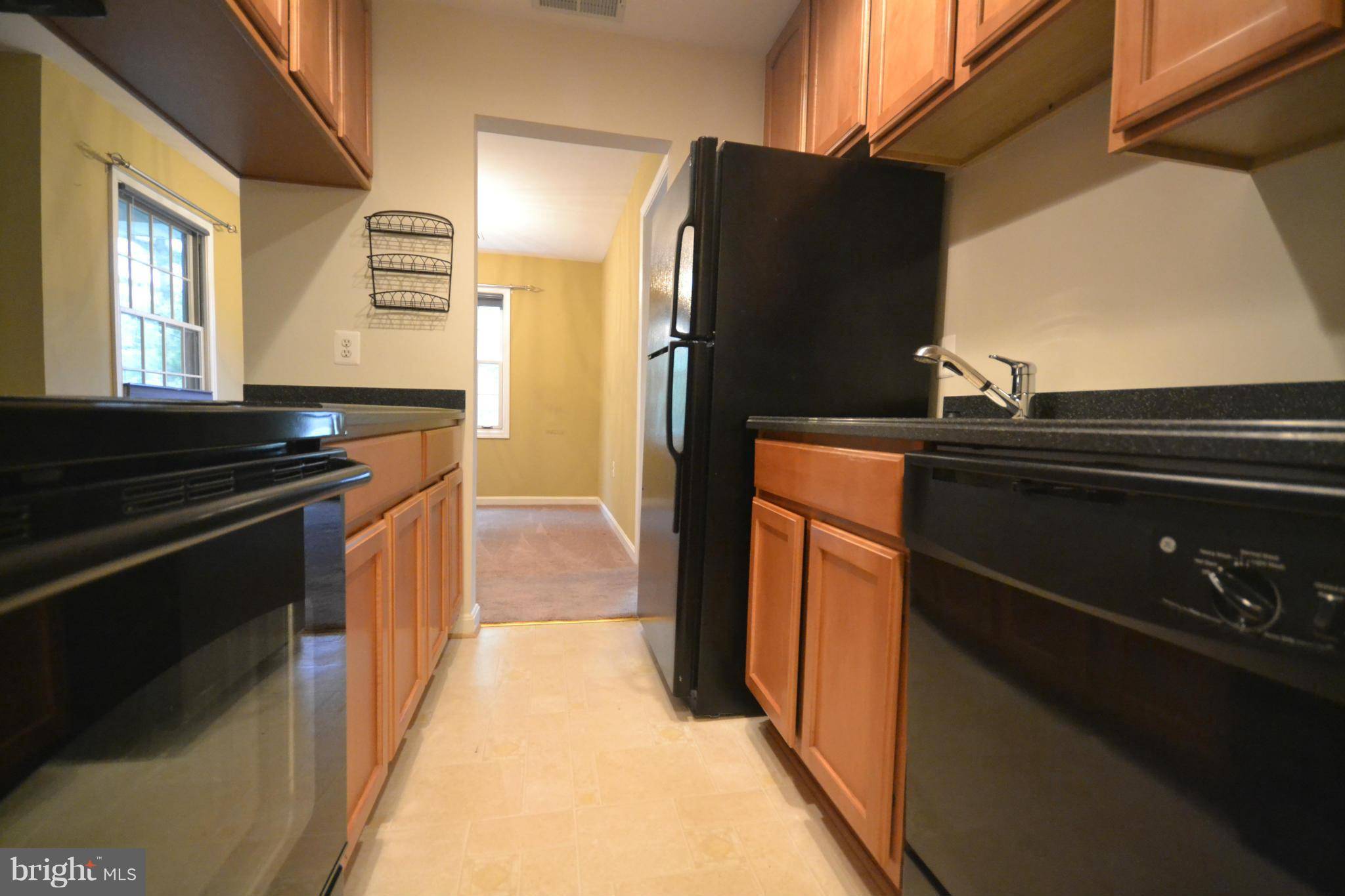 Sterling, VA 20165,122 WESTWICK CT #8