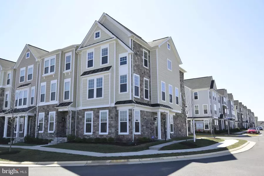 42372 BENFOLD SQ, Ashburn, VA 20148