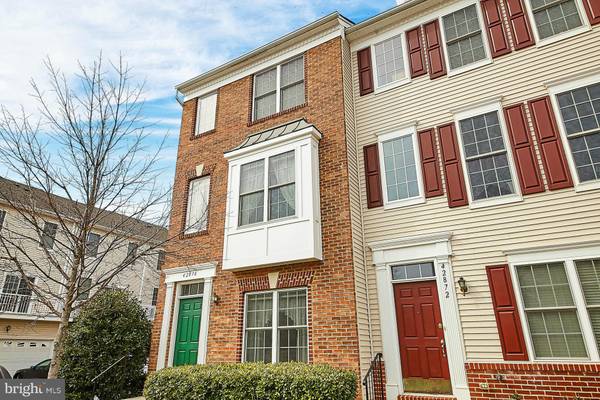 42870 MCCOMAS TER, Chantilly, VA 20152