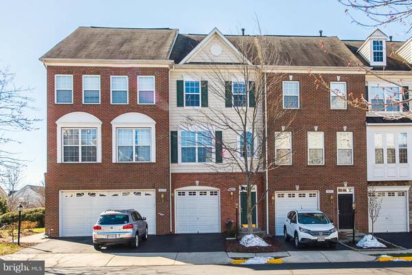 42513 MAGELLAN SQ, Ashburn, VA 20148