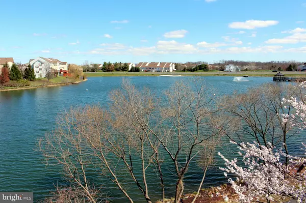 Ashburn, VA 20147,20571 SNOWSHOE SQ #302