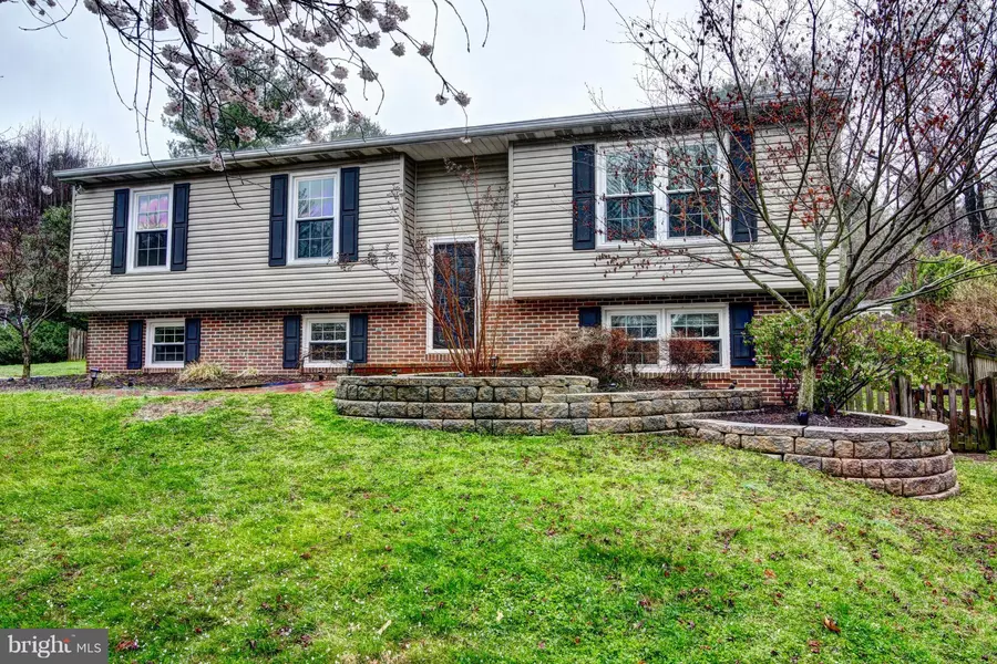 108 APPLEWOOD CT, Hamilton, VA 20158