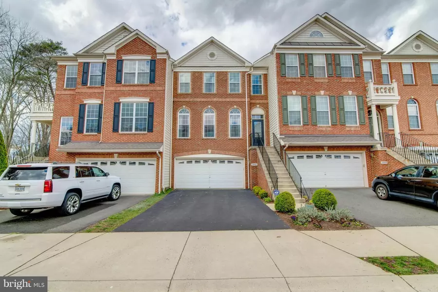 20091 NORTHVILLE HILLS TER, Ashburn, VA 20147